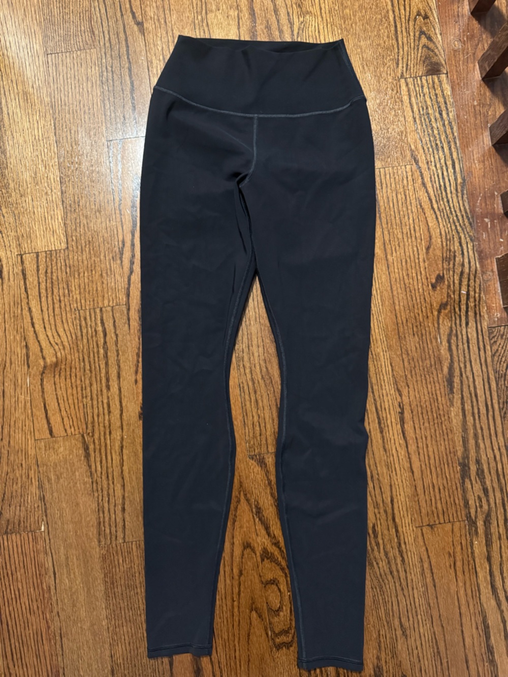 ALO Yoga Black High-Rise Workout Leggings - Sz Medium *Worn once